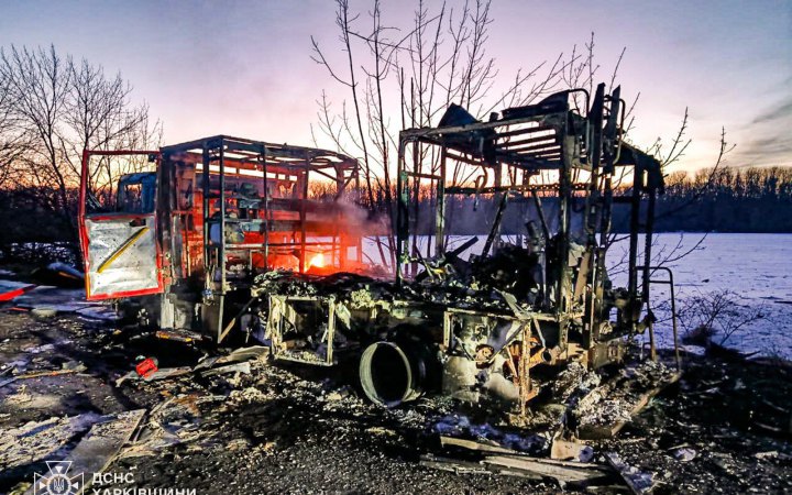 Головне за ніч та ранок неділі, 8 березня: влучання у потяг на Сумщині, понад 120 боєзіткнень, удар по рятувальниках в Чугуєві