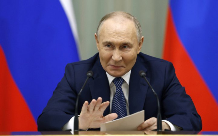 Зеленський: Путін живе в побудованому його спецслужбами світі