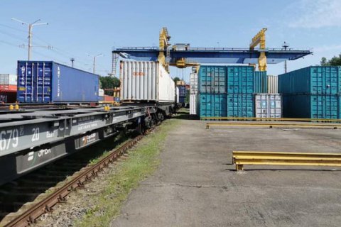 В Україну прибув перший контейнерний поїзд із Китаю за новим маршрутом