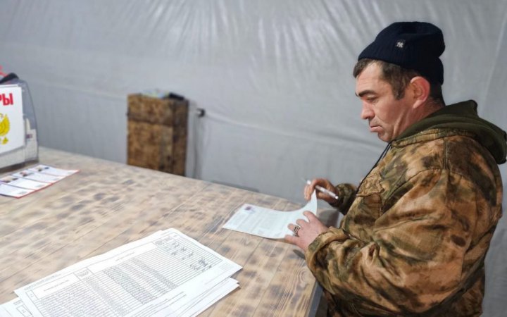 Окупанти стягують особовий склад ЗС РФ для "явки" на псевдовиборах на тимчасово окупованих територіях