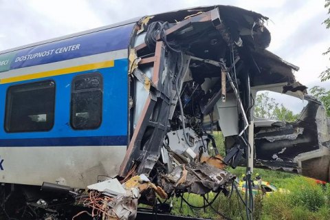 У Чехії зіткнулися два пасажирські потяги, кількість жертв зросла до трьох (оновлено)