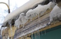 На Житомирщине под тяжестью снега обрушилась крыша школы