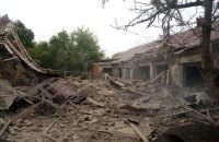 Окупанти знову били по Сумщині: пошкодили телевежу, селищну раду та будинки
