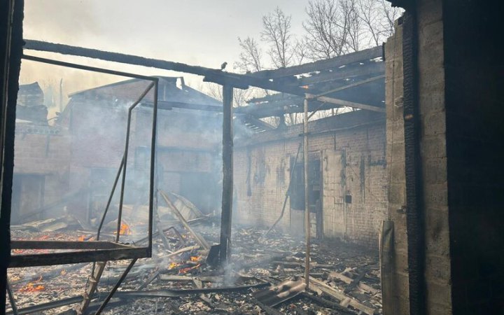 Російські окупанти вбили і поранили сімох цивільних на Донеччині (доповнено)