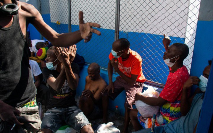 У Гаїті оголосили надзвичайний стан через масову втечу з в’язниць