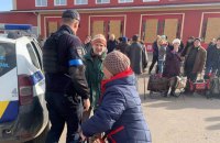 Обстрелы Горского в Луганской области не прекращаются в течение суток, эвакуации ждут три автобуса