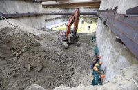 Кличко показал установку 60-тонного оборудования при строительстве метро на Виноградарь