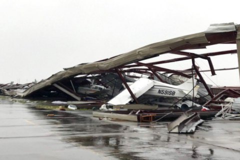 В США из-за урагана "Харви" погибли два человека, пропали без вести еще 30