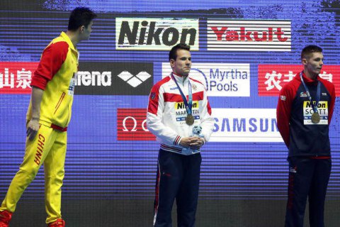 На чемпионате мира по водным видам спорта очередной скандал с участием китайского чемпиона