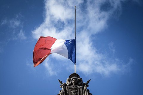 Во Франции три министра ушли в отставку