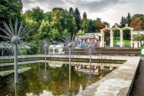 У Львові невідомі підпалили територію Парку культури
