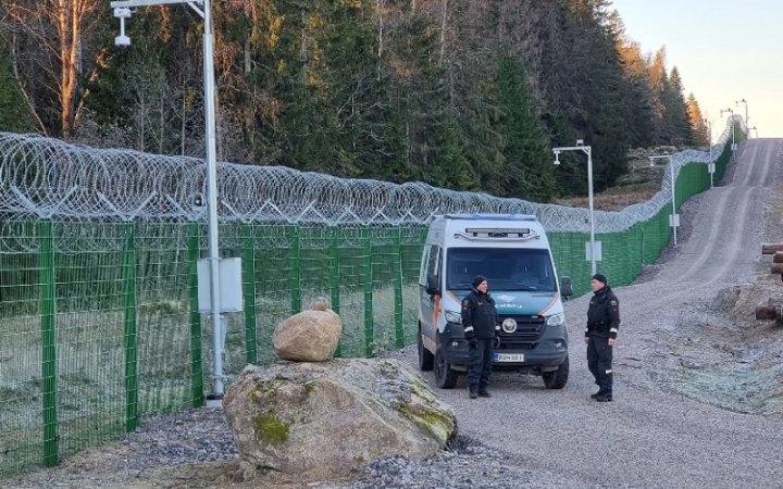 Фінляндія побудувала "тестовий" паркан на кордоні з Росією