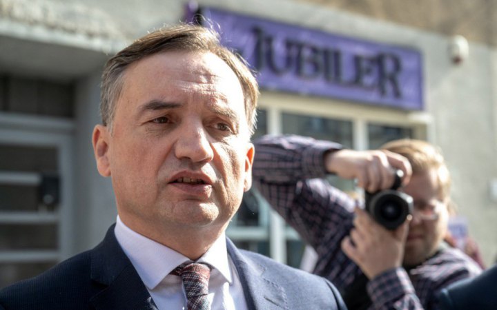 У Польщі затримали ексміністра юстиції для допиту у справі про шпигунську програму Pegasus