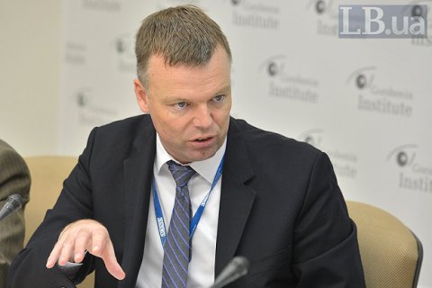 Хуг покинет миссию ОБСЕ на Донбассе в конце октября