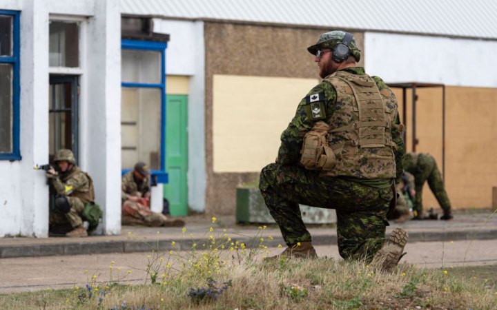 ​Канада готова відправити в Україну "небойову місію" військових для навчання ЗСУ, - Міноборони