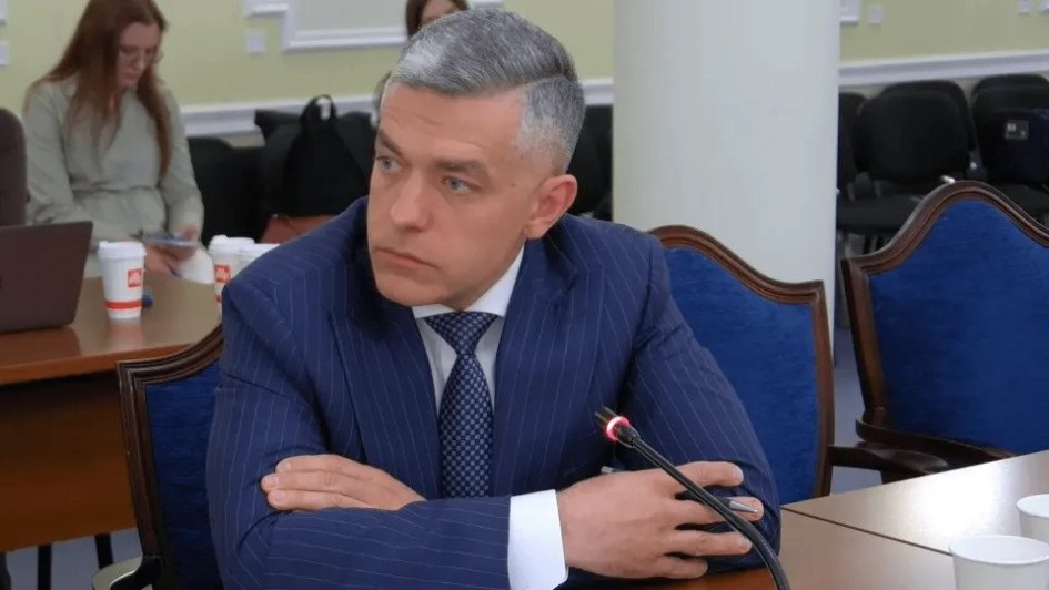 Микола Гладишенко під час засідання ТСК 6 травня 