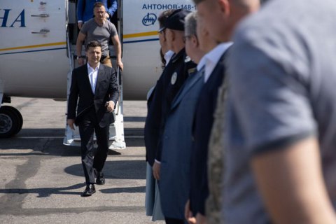 Зеленский прибыл в Латвию с официальным визитом