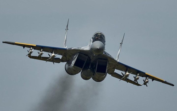 Авіація Сил оборони завдала 17 ударів по районах зосередження особового складу і техніки росіян, - Генштаб