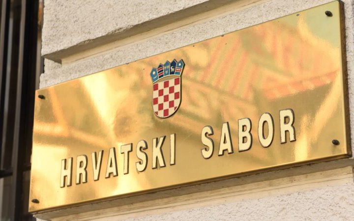 У Хорватії більшість проголосувала проти розпуску парламенту, опозиція готує протести (оновлено)
