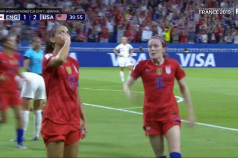 Збірна США стала першою фіналісткою жіночого Чемпіонату світу з футболу