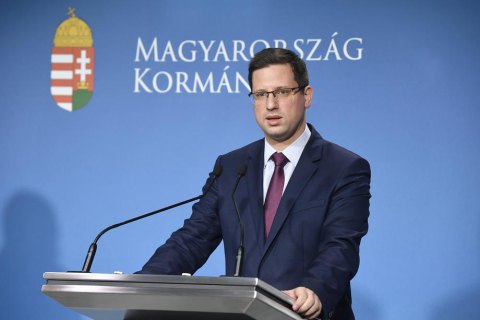 Венгрия будет блокировать путь Украины в НАТО в ответ на критику газового соглашения с "Газпромом" 
