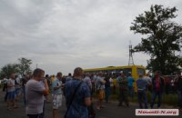 Водії фур змусили владу прибрати з дороги на в'їзді до Миколаєва вагу