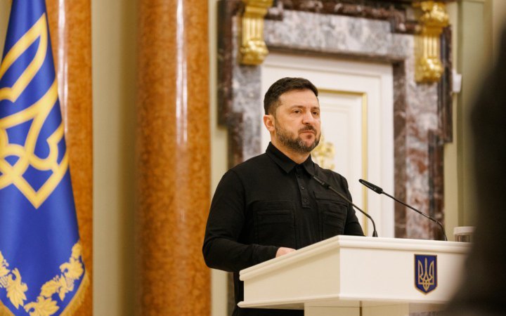 Зеленський: стараємось у новому році відновити обміни полонених