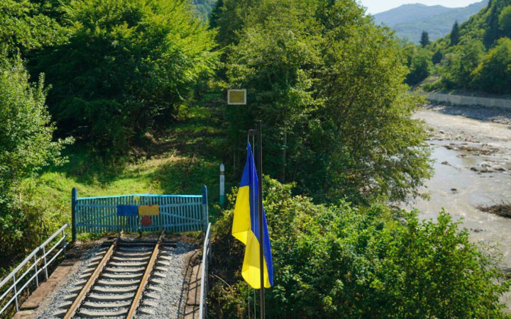 У Закарпатті на кордоні з Румунією відновили понад 20 км залізниці