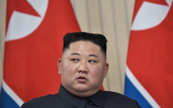 Кім Чен Ин урочисто оголосив про "перемогу над коронавірусом" у КНДР