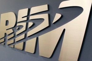 Виробник BlackBerry розділить бізнес