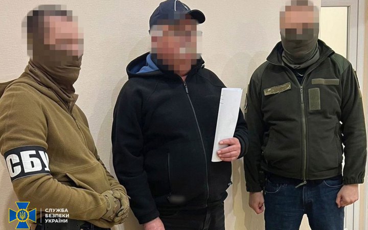 Затримали зрадника, який допомагав РФ підірвати позиції Сил оборони на Харківщині 