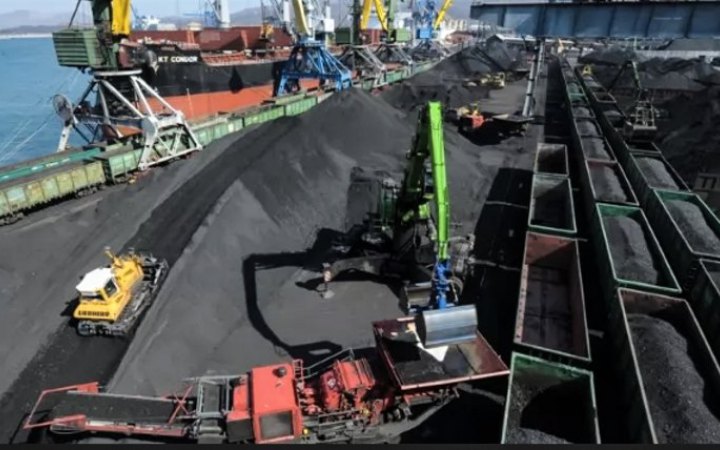 Морський експорт вугілля із Росії після помʼякшень із боку ЄС майже досяг рекордної позначки