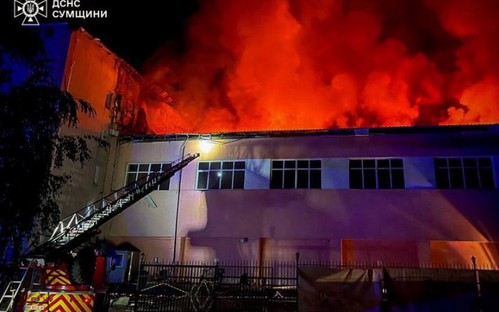 На Сумщині внаслідок атак дронів РФ постраждала людина, пошкоджені будинки та соціальні об'єкти