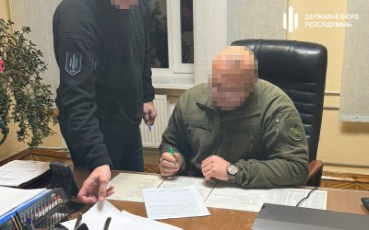 ДБР підозрює в "заробітках на відкатах" в.о. директора виправного закладу на Хмельниччині