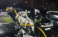 Ночью в Харькове сгорели шесть автомобилей