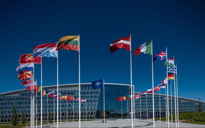 ​Bloomberg: європейці приватно повідомили Росії, що готові збивати її літаки