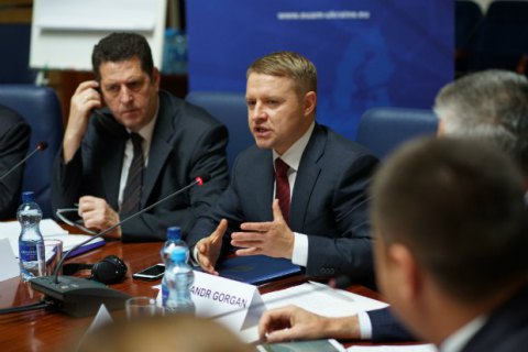 Губернатор Горган предложил усилить меры по уменьшению смертности людей на дорогах Киевщины