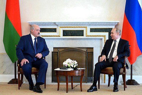 ​Лукашенко на встрече с Путиным заявил, что "не парится" из-за санкций