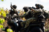 1 центр рекрутингу обирає і молодь без досвіду, і відомі зірки