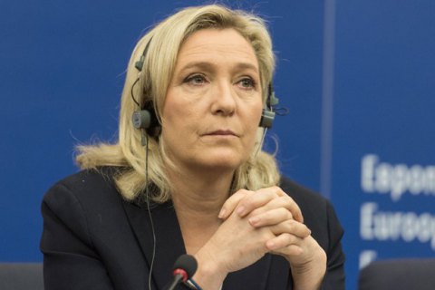 Європарламент позбавив Марін Ле Пен імунітету