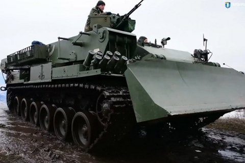 Україна розпочала серійне виробництво бойових бронемашин "Атлет"