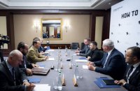 Зеленський обговорив з Сікорським євроінтеграцію України та спільну протидію російським дронам