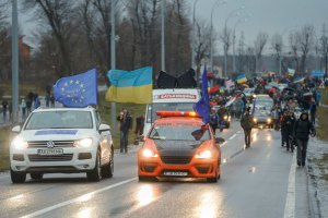 Автомайдан прорвал блокаду ГАИ на пути в Межигорье