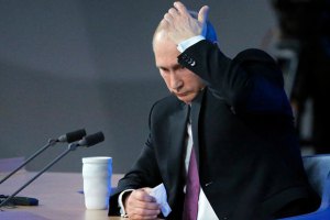 Путин в феврале подсчитал, что экономика России переживет аннексию Крыма