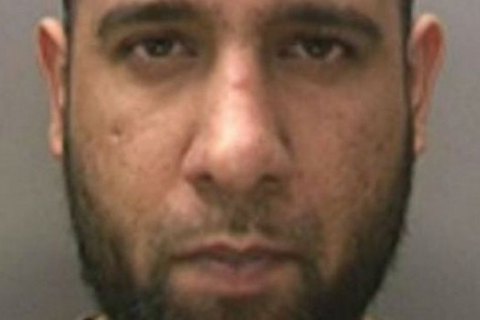 У Британії терорист, який створив бомбу зі скороварки і з ялинкової гірлянди, отримав довічний термін