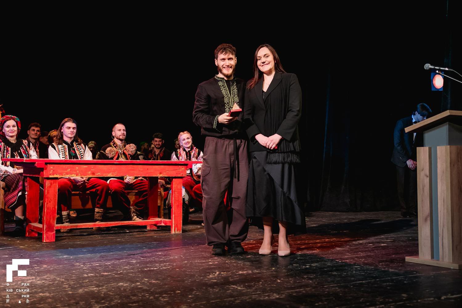 Віце-прем’єр-міністерка – міністерка культури України Тетяна Бережна відвідала Франківський драмтеатр із нагоди 115-річчя та вручила державні нагороди акторам, творчим і адміністративним працівникам.