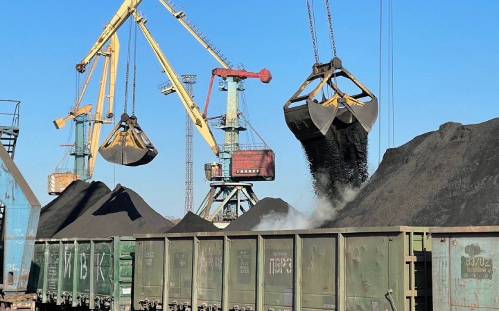 ЄС тимчасово перейде на вугілля, щоб замістити дефіцит російського газу, - Reuters