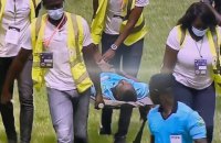 Матч отбора Кубка африканских наций не был завершен: арбитр потерял сознание во время игры