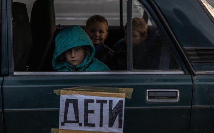 Окупанти вивезли 76 дітей-сиріт з Луганщини до РФ