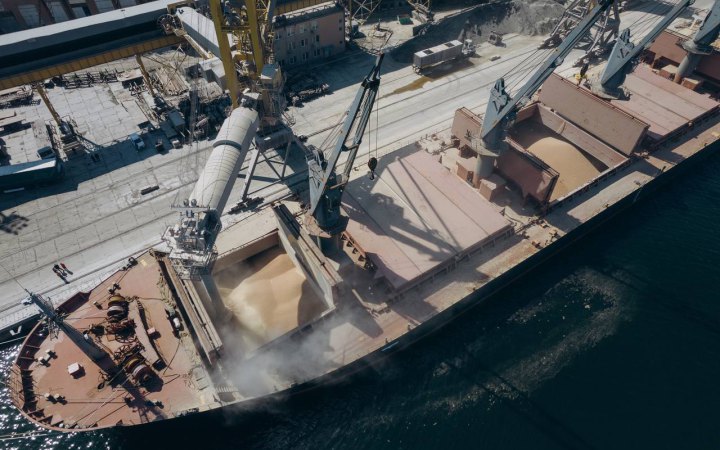 Росіяни атакували цивільні судна під прапорами Панами і Сан-Марино, є поранений